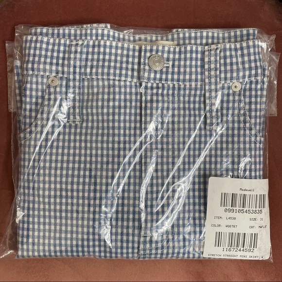 Madewell Stretch Straight Mini Skirt in Gingham: Raw-Hemmed Edition - Picture 10 of 11